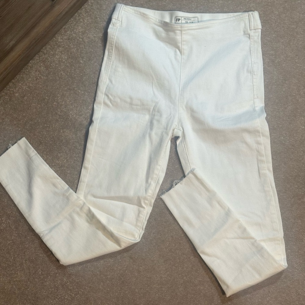 FREE PEOPLE Women’s White Frayed Skinny leg Pull-on Jeans size 26 - Picture 14 of 14